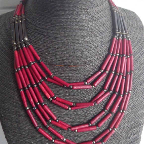 Amazing Monies StyleTribal Strand Elongated Oxblood Red Horn & Pewter Necklace - Picture 1 of 8